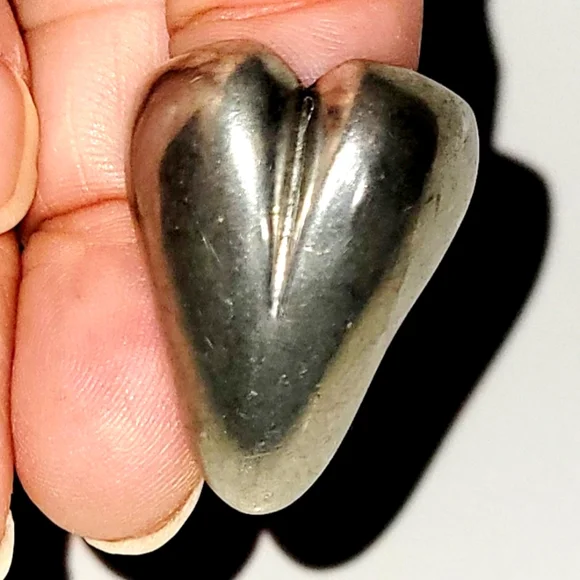 Vintage Heart Ring, Pewter Puffy Elongated Heart, Contemporary 🩶